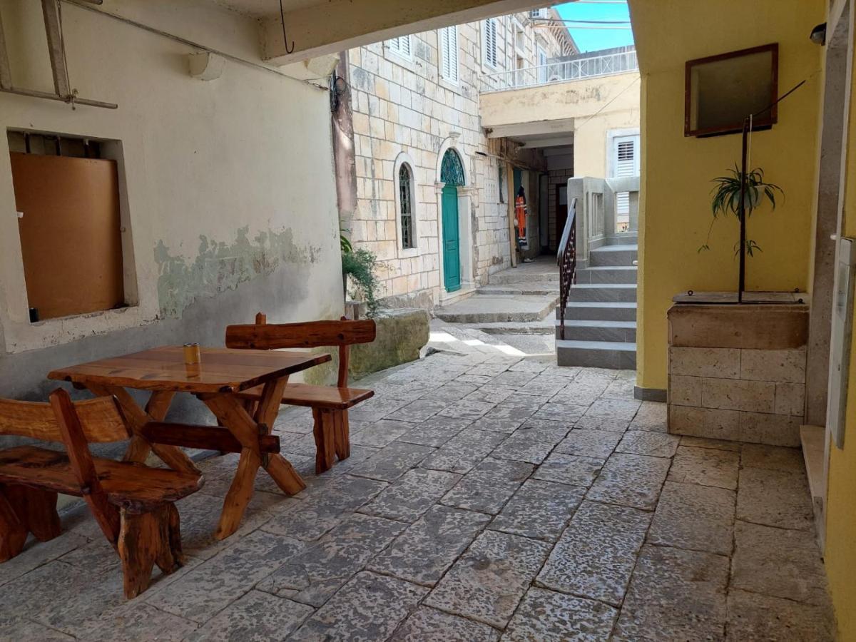 Apartmani Antonia Račišće Εξωτερικό φωτογραφία