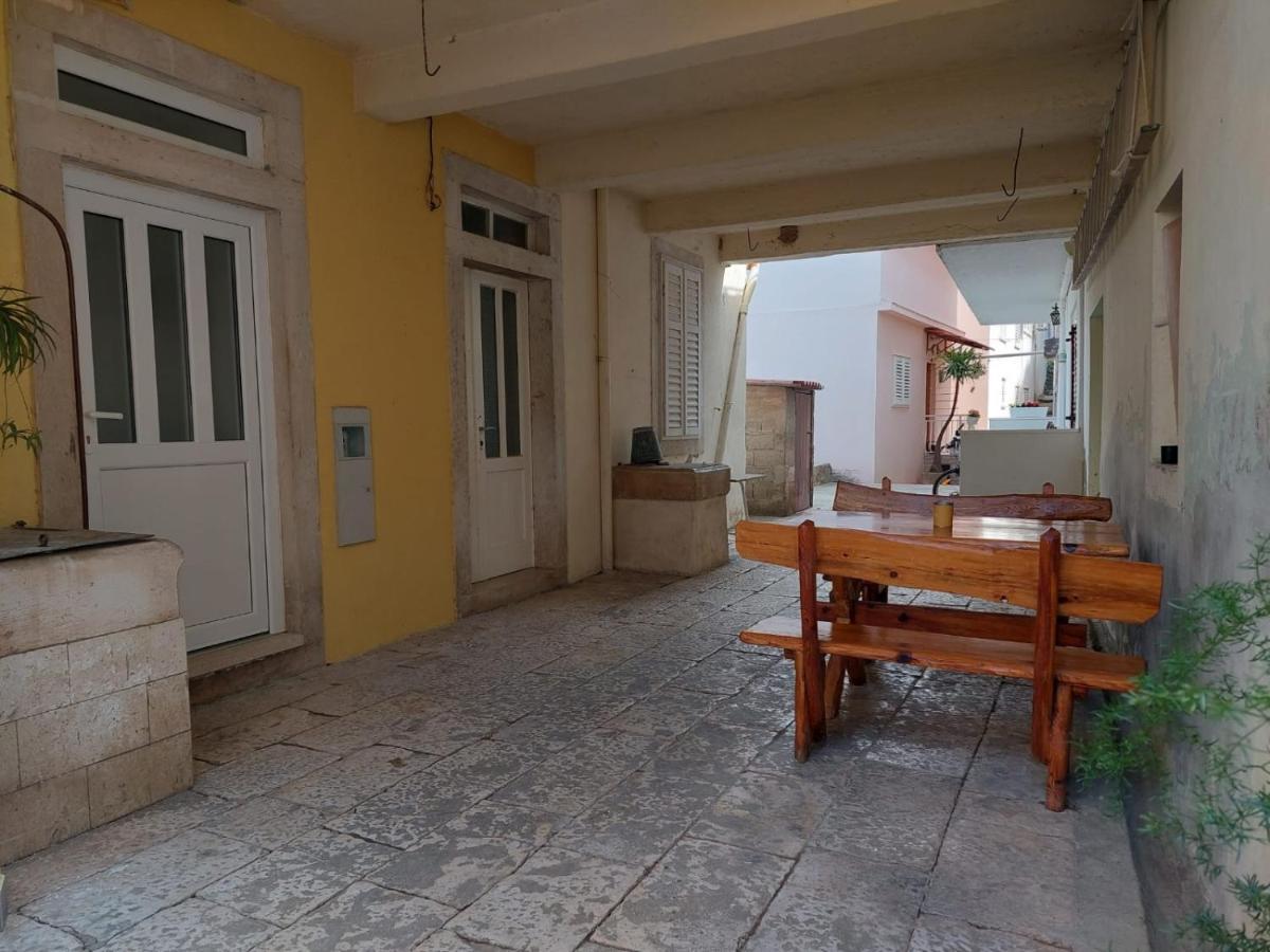 Apartmani Antonia Račišće Εξωτερικό φωτογραφία