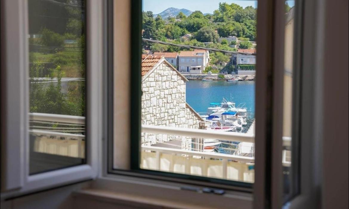 Apartmani Antonia Račišće Εξωτερικό φωτογραφία